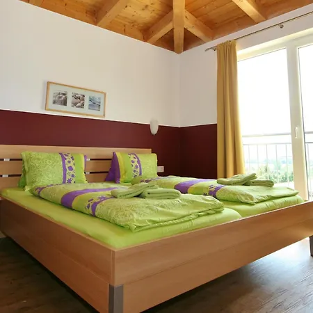 シャレー In Fuerth Near Zell Am Slopes ピーゼンドルフ