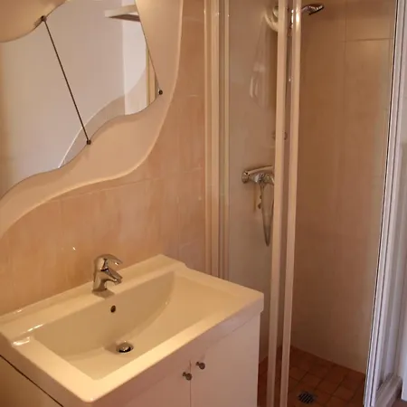 Alpehytte In Fuerth Near Zell Am Slopes *